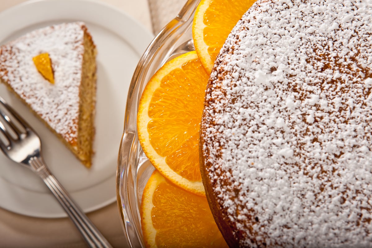 orange almond cake with oranges