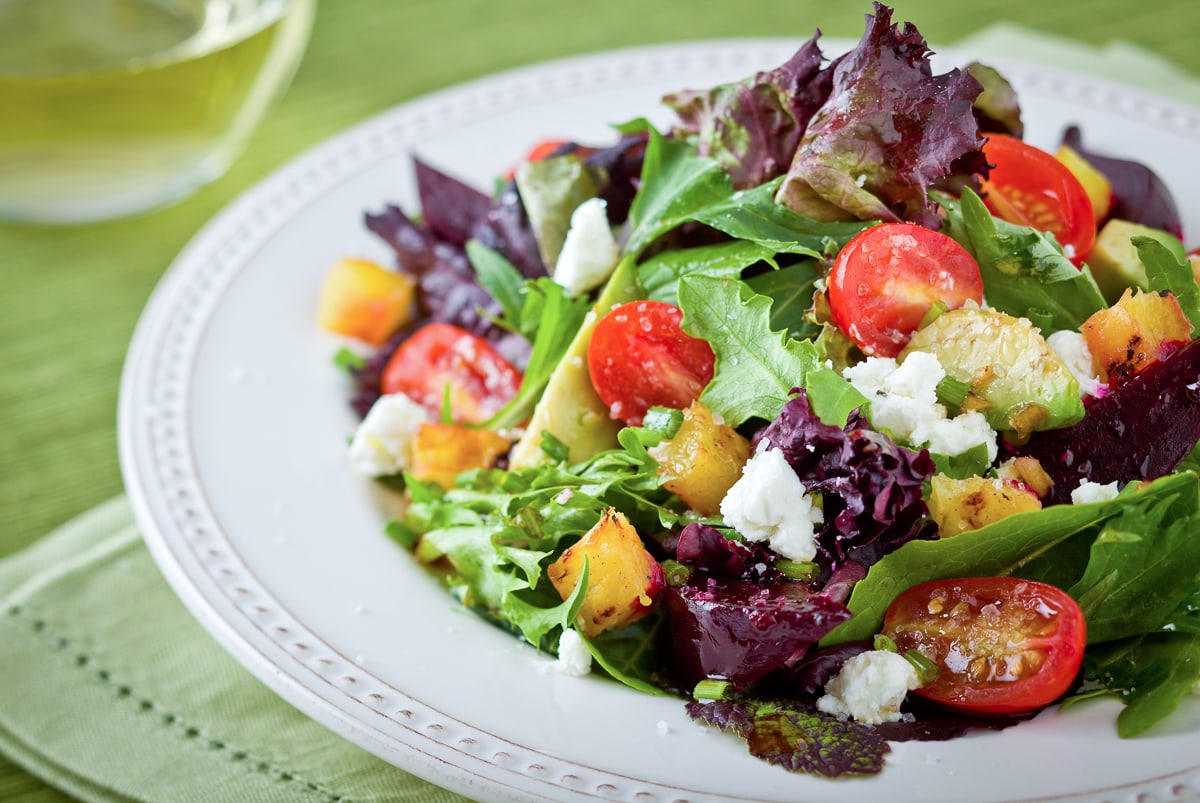 Hawaii style salad with goat cheese