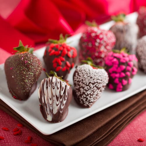 Dark Chocolate Dipped Strawberries | AFoodCentricLife.com