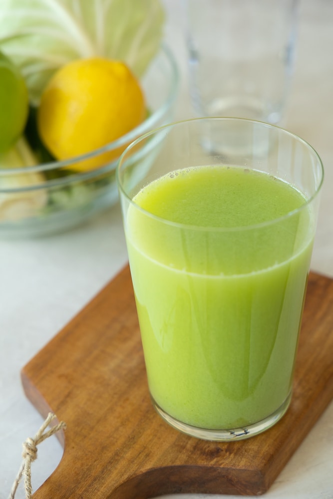 green cabbage juice | afoodcentriclife.com